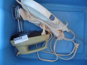 lot 120 image: Electric knife and mixer