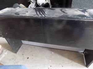 lot 178 image: desk top cabinet