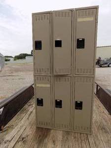 lot 175 image: Locker unit with 6 individual lockers1 locker missing mechanism