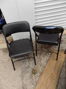 lot 191 image: 2 folding chairs