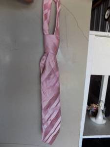 lot 225 image: Pink Tie by Donald Trump