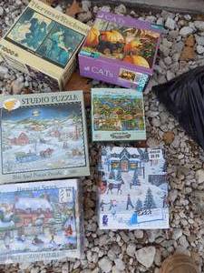 lot 233 image: Puzzles