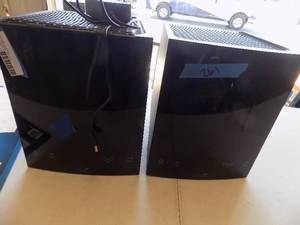 lot 261 image: Volara Air and Surface Pro   QTY 2  W only one plug