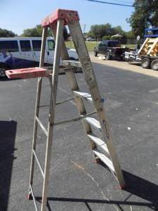 lot 273 image: Werner 6 ft. step ladder