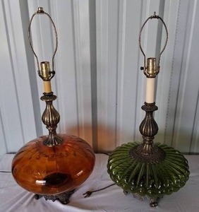 lot 141 image: Vintage MCM Amber Bubble Glass Lamps---Both work