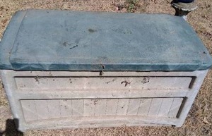 lot 172 image: Suncast 73 Gallon Resin Deck Box