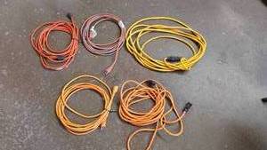 lot 33 image: Lot of 5 Extension Cords