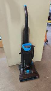 lot 65 image: Bissell Power Force Vacuum