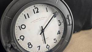 lot 102 image: Lot of 3 Cool Wall Clocks