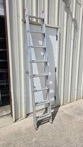 lot 152 image: Keller 13 Aluminum Extension Ladder