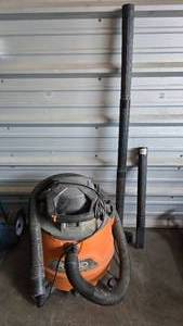 lot 167 image: Ridgid HD16000 6.5 HP 16 Gallon Shop Vac