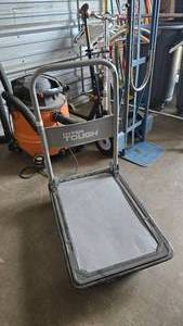 lot 170 image: Hyper Tough Rolling & Collapsible Utility Cart