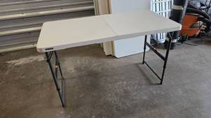 lot 182 image: Lifetime 4 Adjustable Height Folding Table
