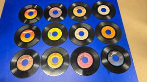 lot 205 image: Lot of Misc 45 RPM Records
