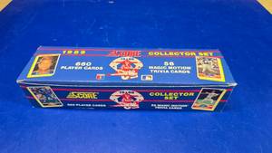 lot 211 image: Score 1989 Baseball Card Set