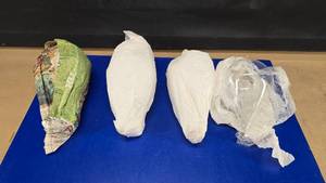 lot 291 image: Lot of 4 Vingate Hand Blown Glass Balloons.  Made in Turkey.