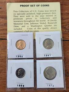 lot 36 image: Proof set of coins