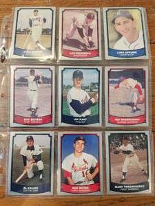 lot 50 image: Selection of 9 vintage 1988 Pacific Trading cards