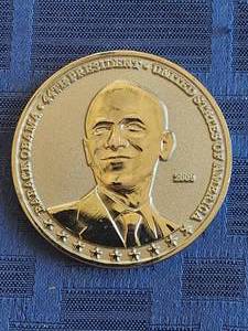 lot 158 image: 2009 - Barack Obama 44th President commemorative token
