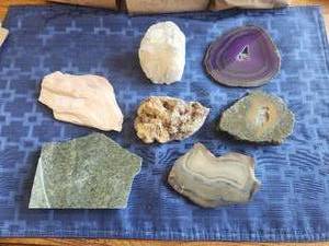 lot 183 image: Selection of rock, agate, geodes