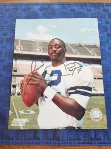 lot 105 image: 8x10 Dallas Cowboys #12 Quincy Carter autographed picture with C.O.A