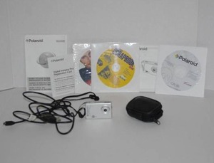lot 10 image: Mini Poloroid camera with software (untested)