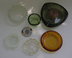 lot 40 image: Vintage Ashtrays (7)