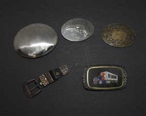 lot 42 image: Vintage Belt Buckles