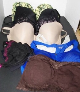 lot 82 image: Womens bras (victoria secret and other brands) various sizes
