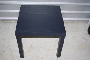 lot 120 image: Side table
