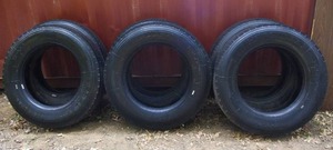 lot 151 image: LIKE NEW 6 Motor home tires HERCULES 27570R22.5