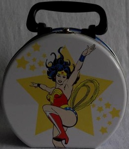 lot 146 image: Collectible metal Wonder woman lunch box