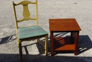 lot 165 image: Vintage chair and end table