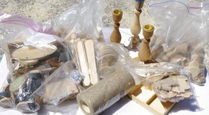 lot 233 image: Wooden craft items