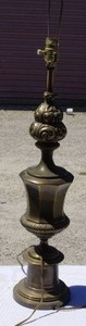 lot 237 image: Vintage Westwood Industries brass lamp