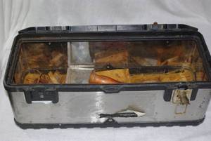 lot 260 image: Toolbox with contents
