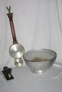 lot 278 image: Vintage metal bowl, Vintrage airguide banjo-style weather station with barometer and thermometer, Vintage black mid-century Bostitch stapler