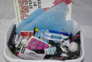 lot 256 image: Office and craft supplies