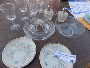 lot 95 image: Clear crystal juicer, S&P shakers, bowl, glasses