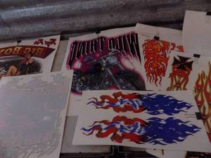 lot 161 image: T shirt iron on decals