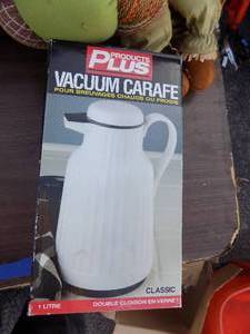 lot 176 image: Vacume Carafe
