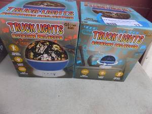 lot 17 image: Truck light Rotating projector X 2 NIB