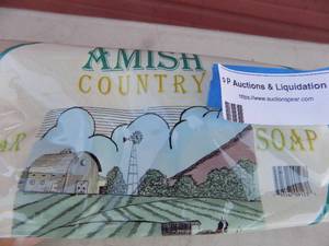 lot 7 image: Petersheims Amish soap x 5 bars NIP