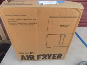 lot 8 image: RAMJOY 3.8L AIR FRYER NIB