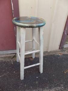 lot 260 image: Bar stool Epoxy top