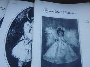 lot 61 image: MAGAZINEBOOKLETS  DOLLS, GERMAN DOLLS, PATTERNS  BOOKS