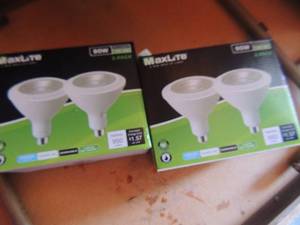 lot 252 image: MAXI LITE FLOODLIGHTS  90W13W LED 2 PER BOX -  QTY 2 BOXES