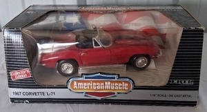 lot 8 image: American Muscle 118 Scale 1967 Corvette L-71 Collectors Edition