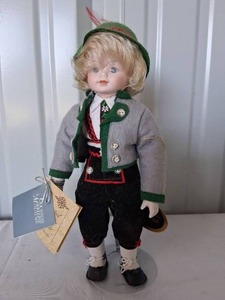 lot 19 image: Countess Madeleine Collection Porcelain Doll Made in West Germany--00081000