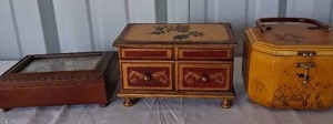 lot 35 image: Selection of Music and Trinket Boxes--One music box is working